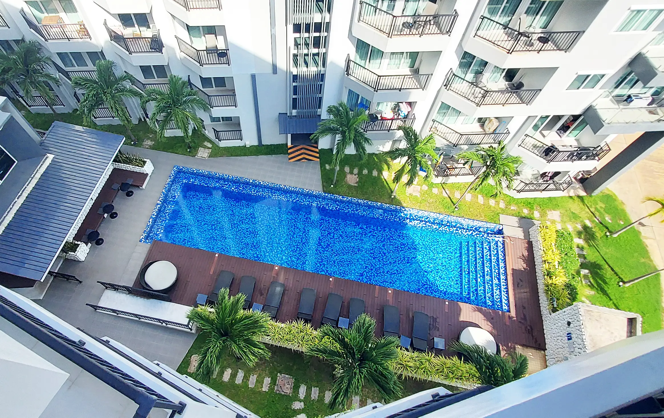 Photo inspiration: Luxury 1 Bedroom Condo At Floor 7 Or 8 In Photo Inspiration