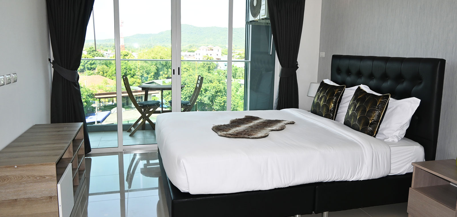 บ้าน/วิลล่า และ คอนโด สร้างใหม่