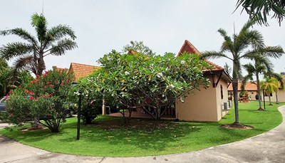 Villa in Tropical Residence, Bang Saen 