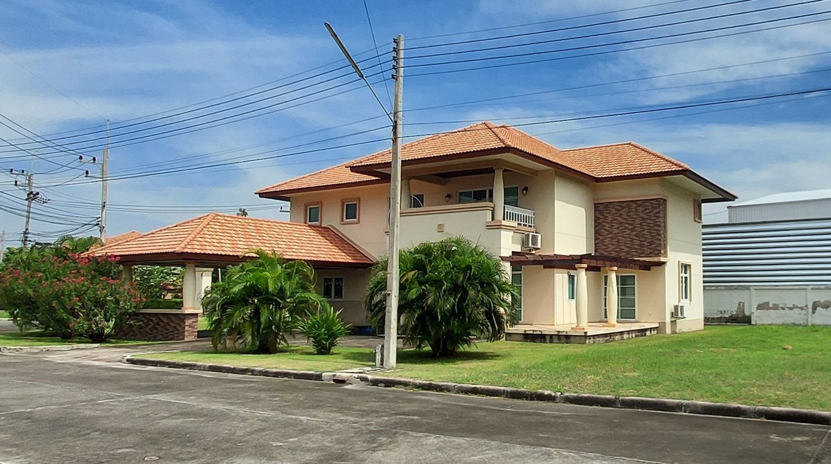 Large villa with 7 bedrooms and 340 sqm in Bang Saen - House - Bang Saen - Mountain View Residence