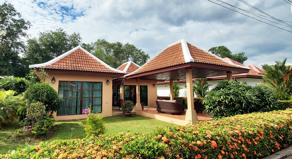 Villa in undisturbed location in Bali Residence, Mae Phim, Rayong - House - Mae Phim - Bali Residence