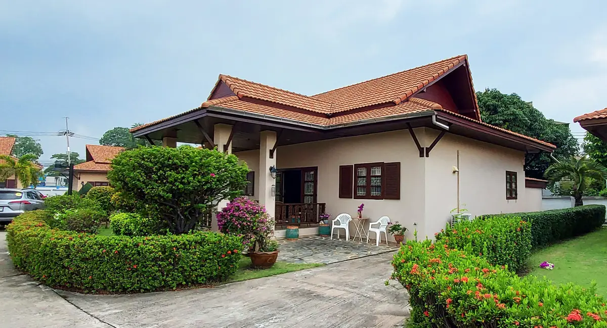 Villa in the small village of Tropical Residence in Bangsaen, Chonburi  - House - Bang Saen - TRopical Residence
