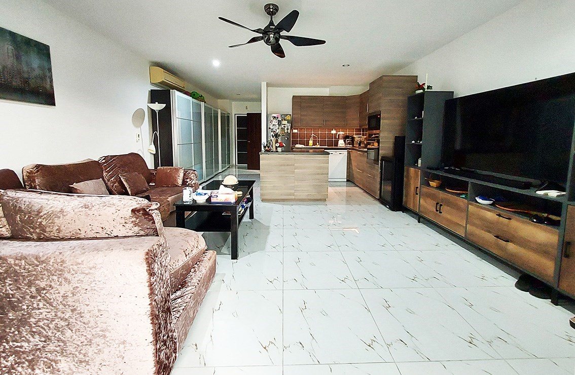 Well equipped townhouse on 3 floors in Mountain View, Bang Saen - House - Bang Saen - Bang Saen